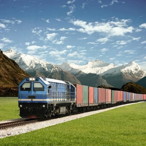 中国からのヨーロッパの明白なルートFCLまたはLCLインターナショナルの鉄道貨物運送に鉄道を出荷する列車
